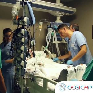 ENFERMERÍA EN UCI (UNIDAD DE CUIDADOS INTENSIVOS)